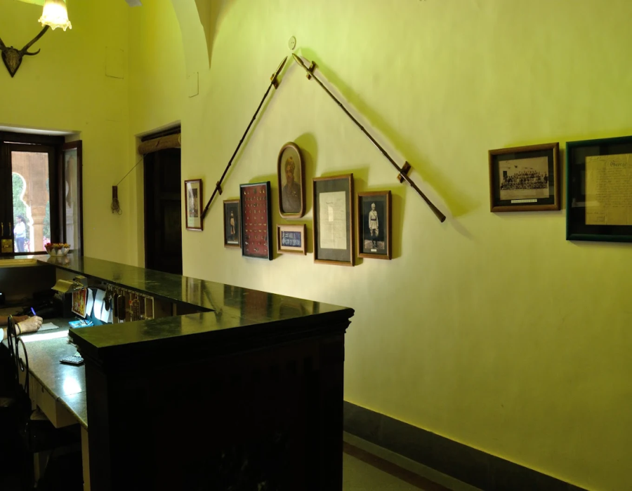 Welcome to Sukhdham Kothi Modern Hotel Rooms and Services